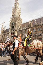 mit dabei: das Münchner Kindl (Foto: Martin Schmitz)